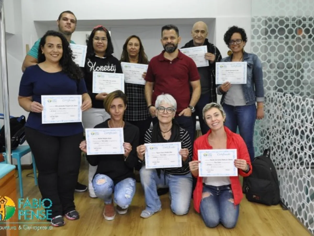 Turma de alunos formados por Fábio Pense