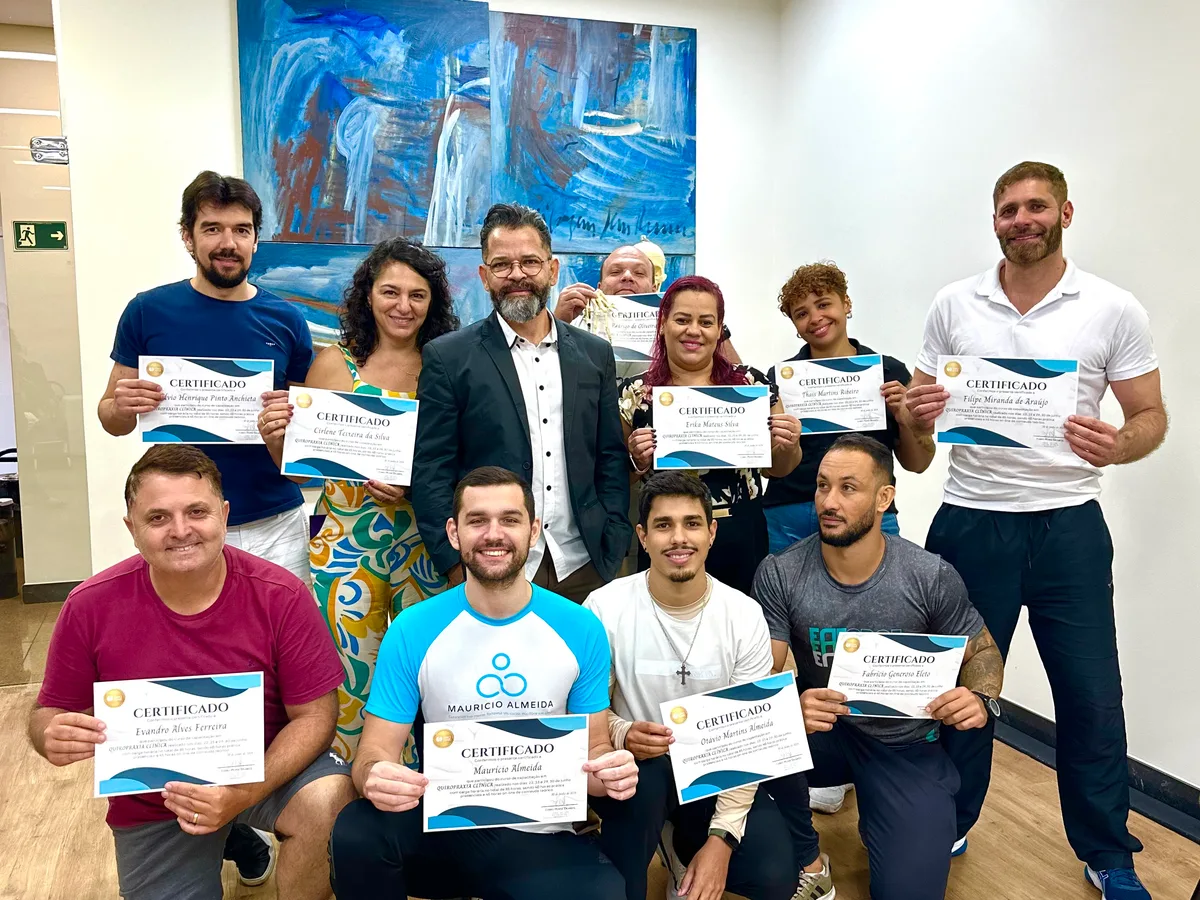 Turma de alunos formados por Fábio Pense